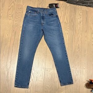 Levi's Men's Slim Straight Jeans in Blue Denim